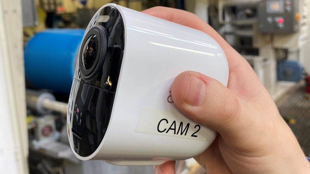 Camera for video monitoring of paper pilot